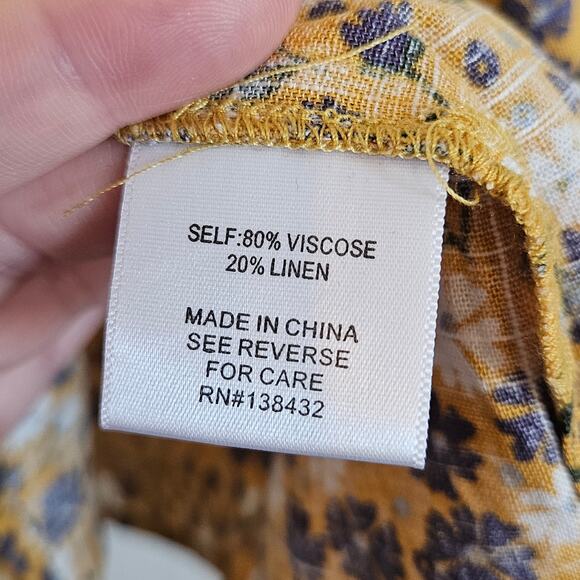 Modcloth Spruced Up Summer Sleeveless Top Yellow Floral Women's Size Medium - Picture 6 of 9